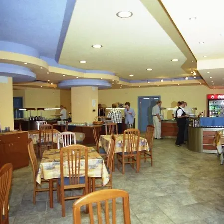 Dana Palace