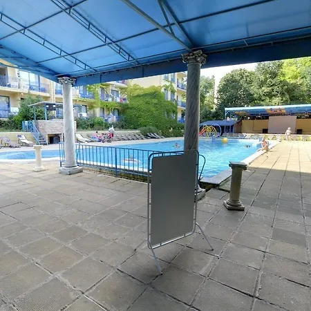 Dana Palace מלון