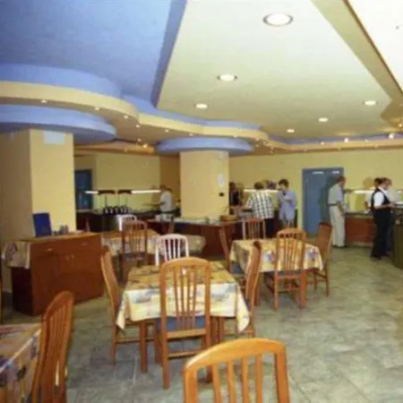 Ξενοδοχείο Dana Palace 3*