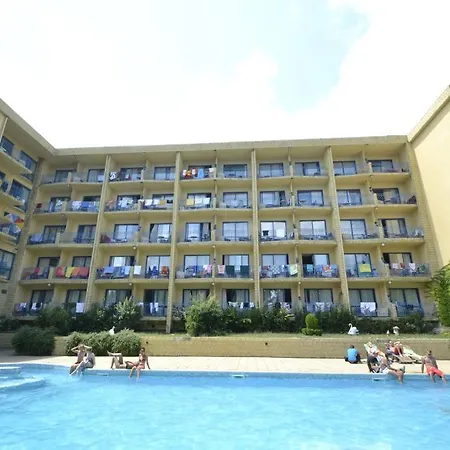 מלון Dana Palace