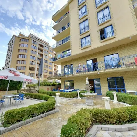 מלון Dana Palace