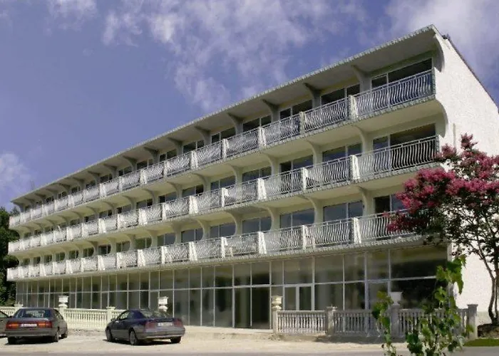 Hotel Dana Palace 3*