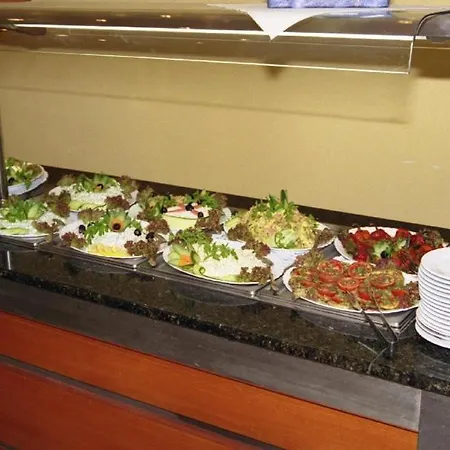 Готель Dana Palace