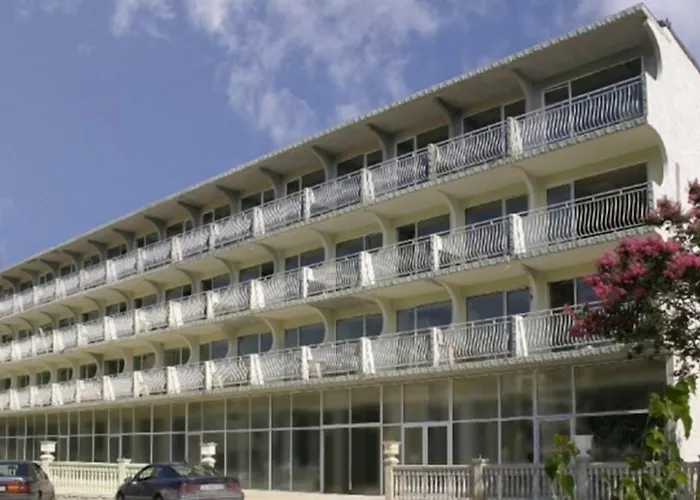 Готель Dana Palace