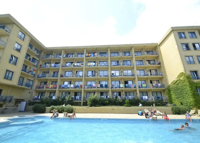 Готель Dana Palace