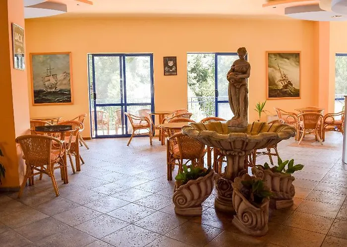 Dana Palace Золоті Піски