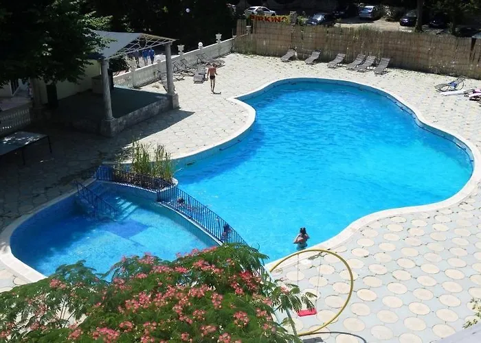 Готель Dana Palace